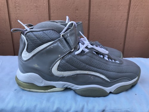 RARE EUC NIKE PENNY IV GREY WHITE 