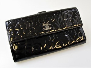chanel sarah wallet