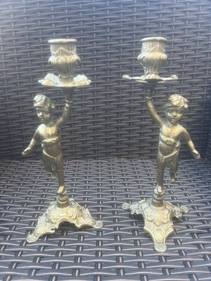Ein Paar Vintage Messing Cherub Kerzenständer. Putti Tischkerzenleuchter.