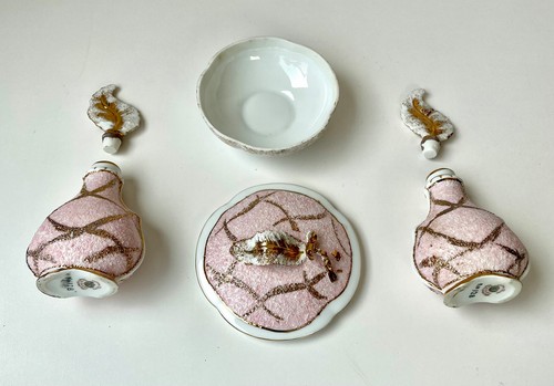 Vanity set vintage in porcellana rosa e oro Lefton China - anni '50 marcato metà secolo - Foto 2 di 6