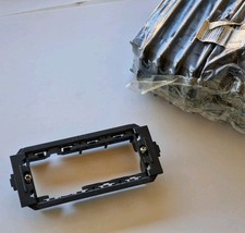 Bticino 4744N Telaio Supporto Bticino Living Classic Schuko + 2 moduli con viti