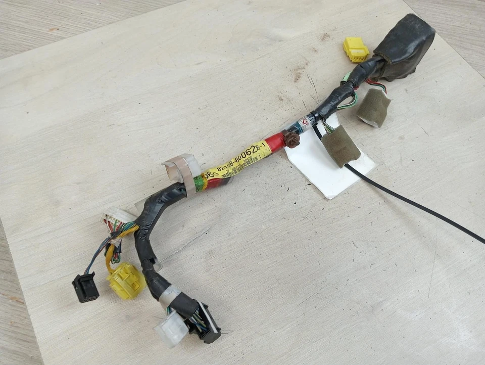 TOYOTA LANDCRUISER WIRING HARNESS 100 SERIES, STEERING COLUMN WIRING HARNESS, P/ - image 4 of 4