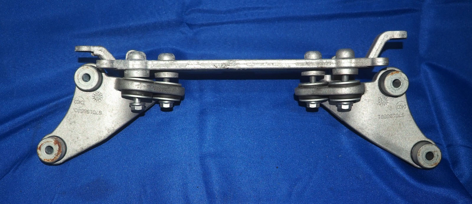 2022-2026 Maserati MC20 MCPura 3.0L V6 Exhaust Pipe Support Bracket OEM 1500 Mi