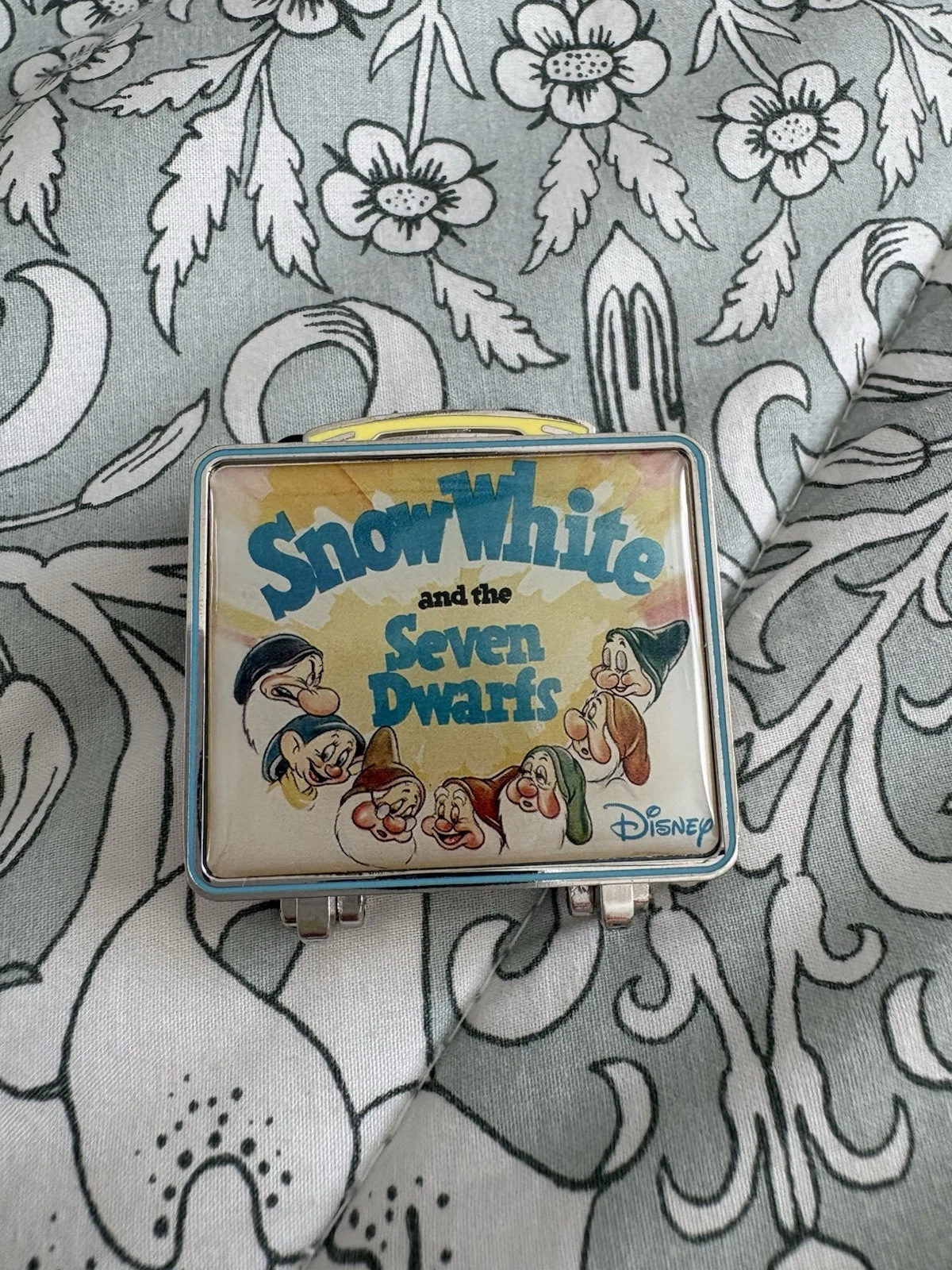 Disney 2018 Lunch Time Tales Snow White and the Seven Dwarfs LE 1500 Pin