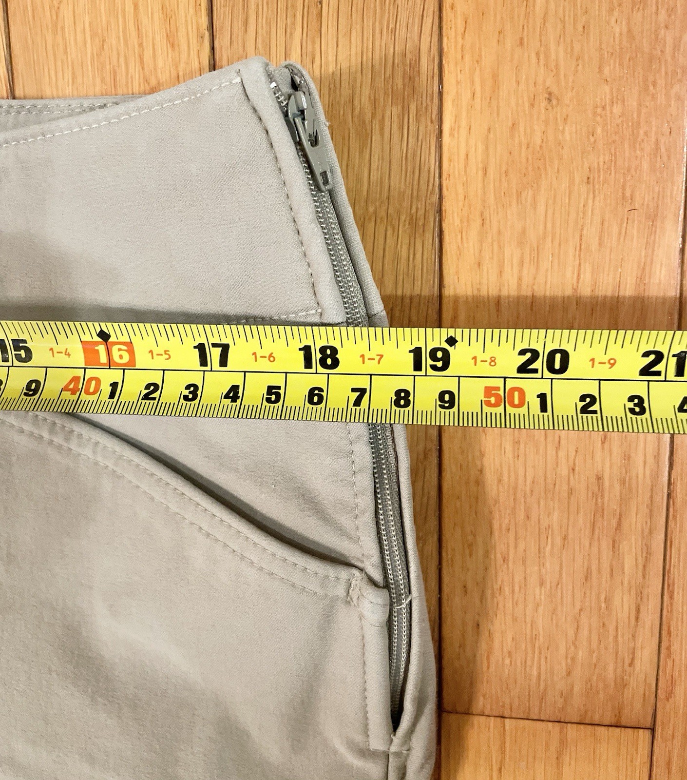 Tailored Sportsman Trophy Hunter Side Zip Breeches in Tan Sz W36 /24 Long- EUC