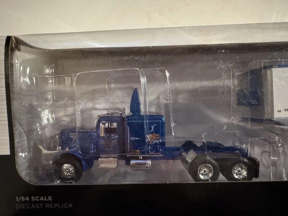 First Gear 60-0439 Western Distributing Peterbilt 351 & 40' Reefer Trailer 1/64 - Image 2 of 4