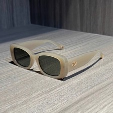 Premium Gentle Motto cat-eye sunglasses