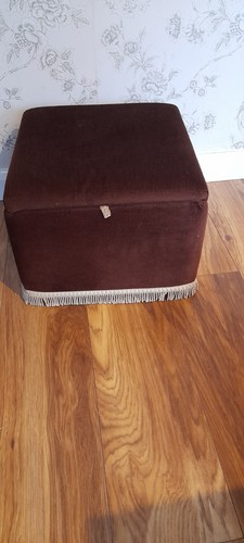 Vintage 1960s square pouffe footstool brown velour & fringed edge Retro - Picture 2 of 9