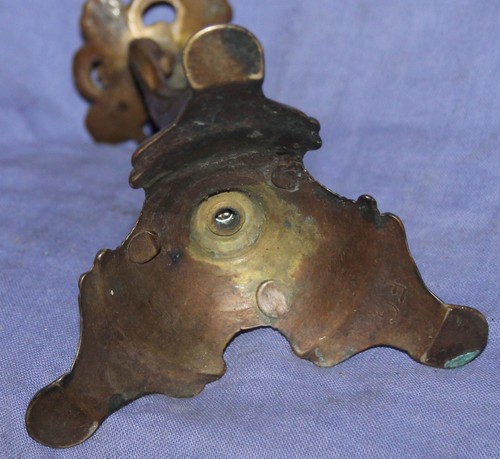 Antique hand made bronze nude cherub floral candle holder - Picture 12 of 12