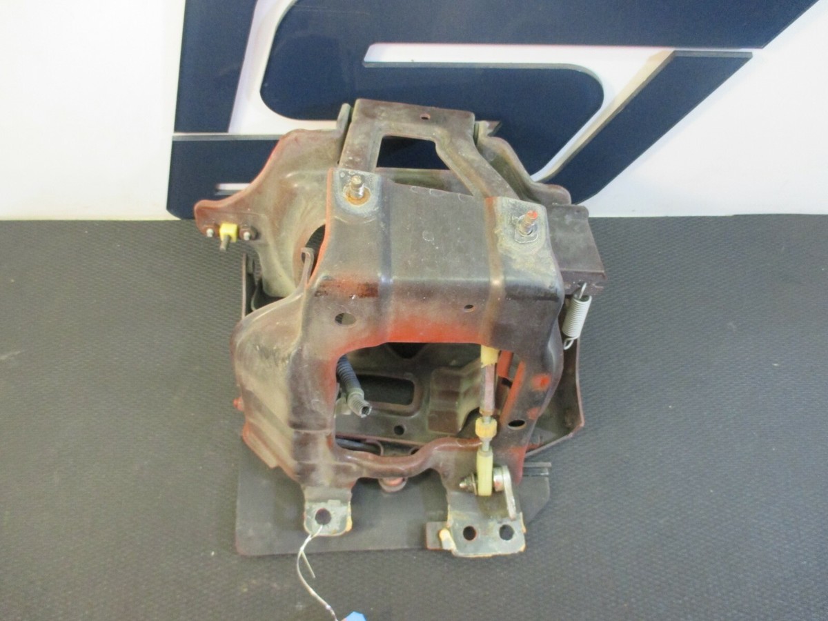 ワイページ 1987 Nissan 300ZX Driver Left Front Headlight Bucket Bracket