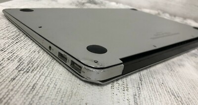 処分価格❗️MacBookAir 2011 i5 2G 64GB バッテリー新品 処分価格❗️MacBookAir 2011 i5 2G 64GB バッテリー新品