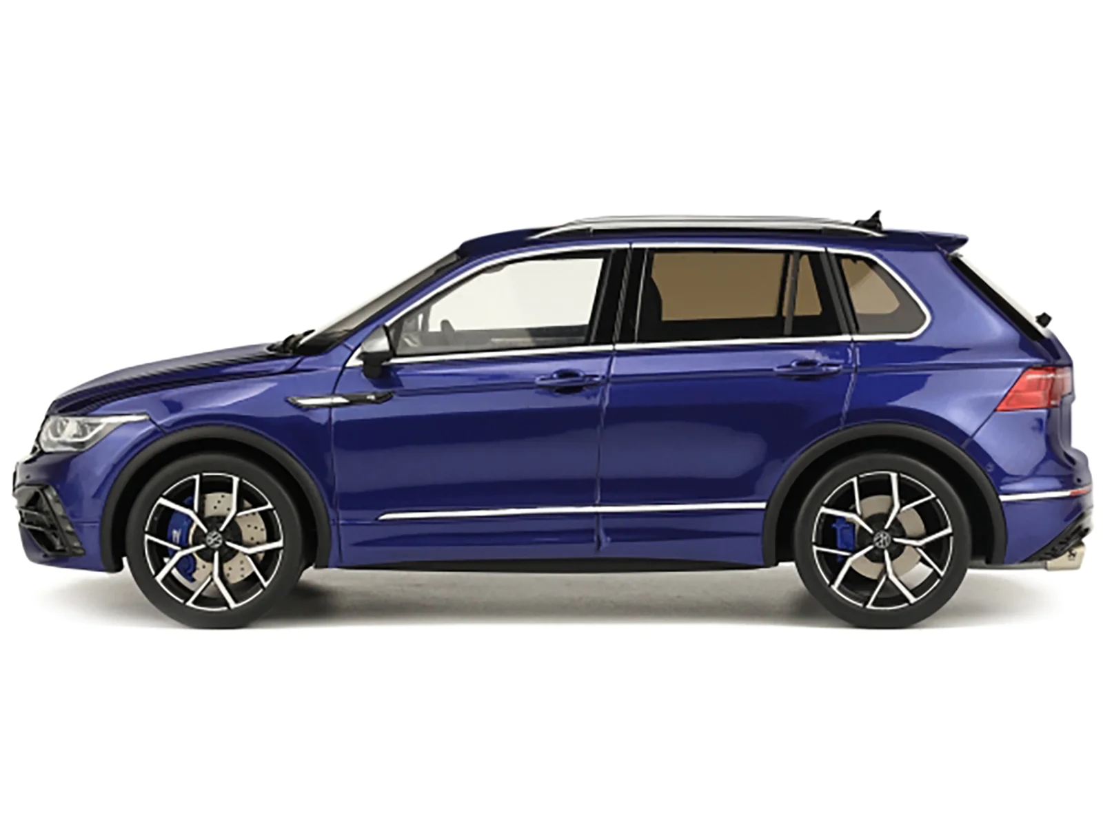 2021 Volkswagen Tiguan R Lapiz Blue Metallic Limited Edition to 1/18 Model Car