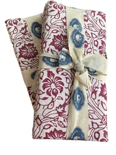 John Robshaw~Cloth Napkins~Set Of 8~Tavasya Berry~100% Cotton~22 in~ burgundy~