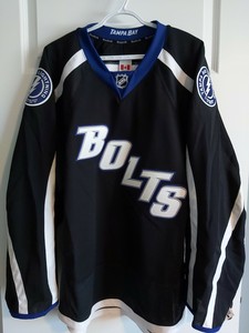 tampa bay lightning alternate jersey