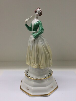 Rosenthal Porzellan figur  Biedemeierdame  C. Holzer-Defanti 
