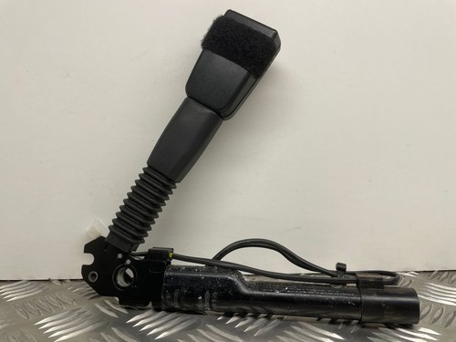 BMW 1 F20 F21 2013 Links Gurtschloss vorne 7259387 GIR57843