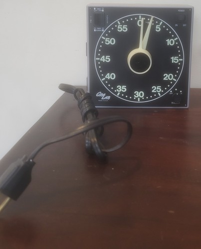 Vintage GraLab Darkroom Timer Model 300 - Tested and Working