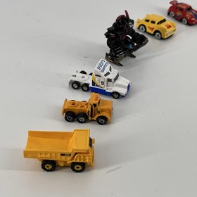 Micro Machines Lot Of 4+ 2 Unbranded 6 Total ,Read