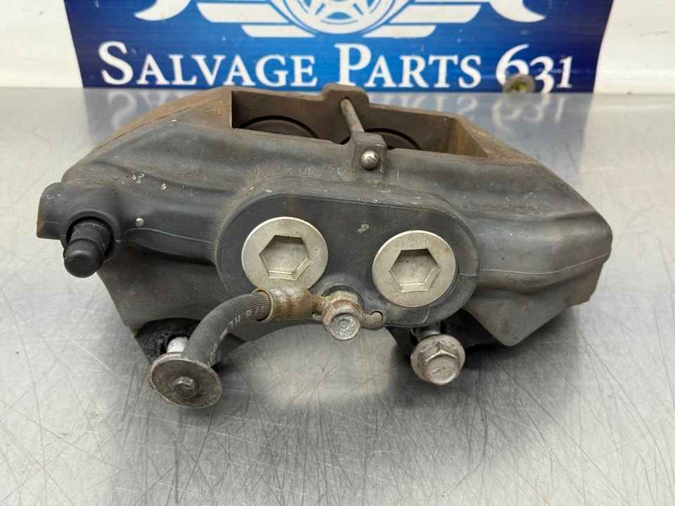 Lexus GS450H 2009 pasajero delantero derecho pinza de freno - 126 k Foto 4 de 4