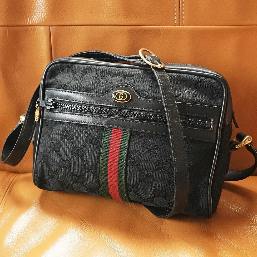 Borsa a tracolla Gucci in pelle canvas nera linea sherry vintage logo Gg...