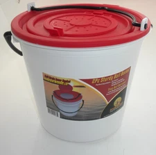 Challenge 50165 10 Quart 2 Piece Bait Bucket w/ Lid 10" Dia. 8" Height