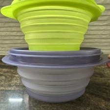 2 Tupperware Flat Out Collapsible Bowls W/ Lids Blue Green 700 ml &  950mll