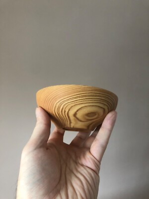 Handgefertigte Holzschüssel - Eschenholz