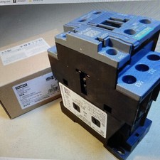 SIEMENS. CONTACTOR  3RT2024-1BB4024Dc. 