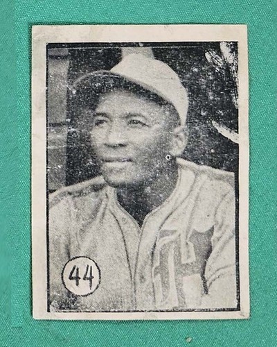 SAGUA HERNANDEZ #44, Carmelo Deportivo 1945 CUBAN BASEBALL CARD