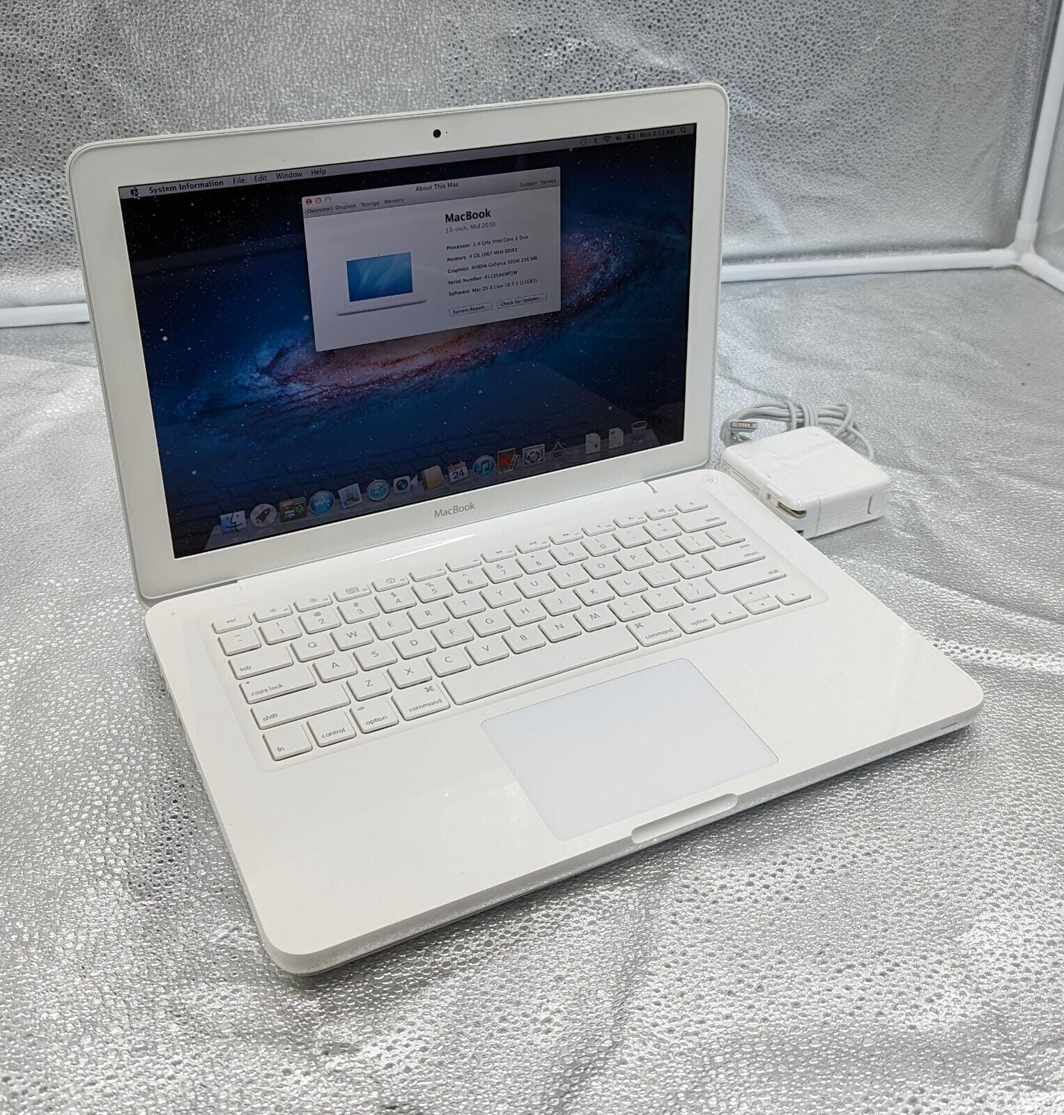 Apple Macbook 13.3インチ(Mid 2010)