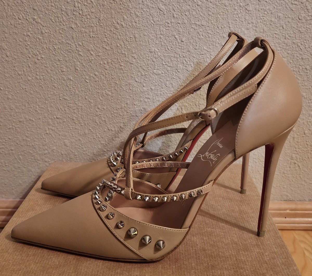 CHRISTIAN LOUBOUTIN Tatooshka 100 Spiked Leather Pumps Shoes
