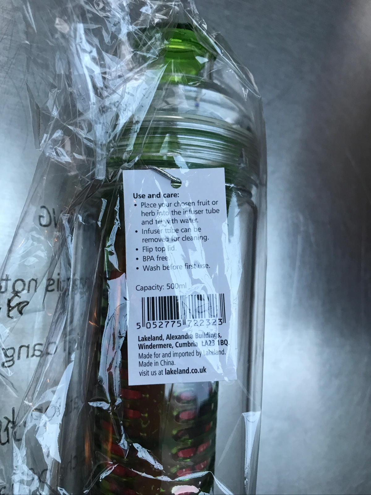 Lakeland Bottle Infuser BPA free Brand New 500 ml Flip Lid Water Bottle