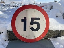MAX SPEED OF 15 MPH ROAD SIGN UK STREET TRANSPORTATION MANAGEMENT