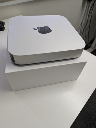 Apple Mac Mini (2020) avec Puce Apple M1 / 8 Go RAM 256 Go SSD / Certifié Remis à Neuf Grade A