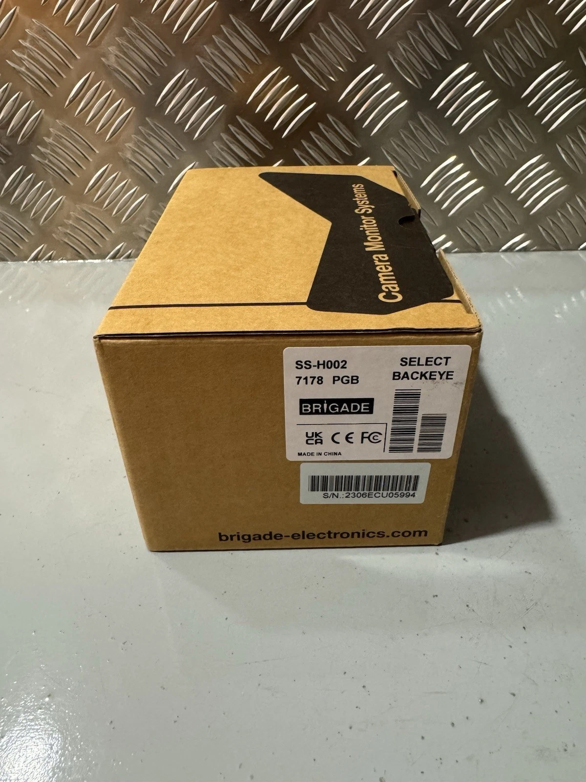 Brigade SS-H002 Twin Camera Screen Splitter AHD 7178 PGB Brand New In Box 2