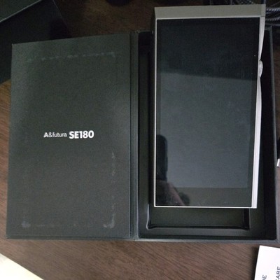 Astell & Kern A&Futura SE 180 Music Player