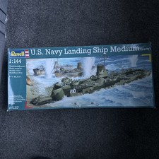 1/144    REVELL  U.S. NAVY LANDING SHIP  MEDIUM  (EARLY)  05123   see des.