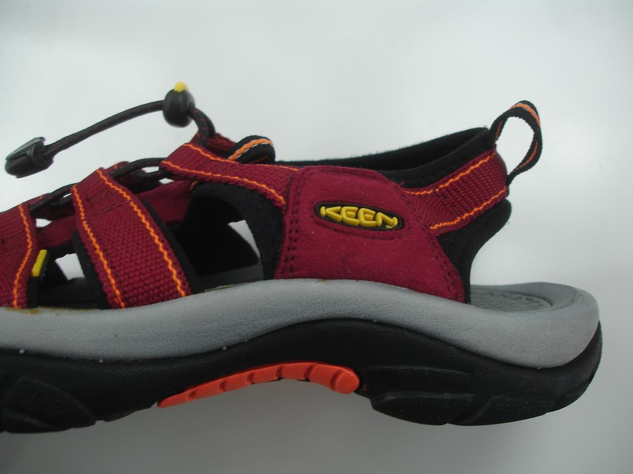 Sandali donna tg 8 M Keen Newport H2 impermeabili lavabili rosso barbabietola punta chiusa