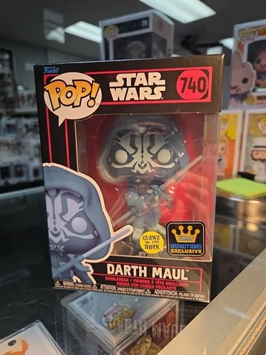 Funko Pop! Vinyl: Star Wars Darth Maul (Glow) Exclusive #740 Ships W/ Protector