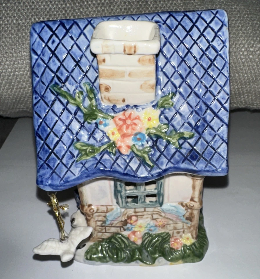 Vintage Old Country Ceramic Tea Light Candle Garden Cat Cottage Summer House  - Image 2 of 4