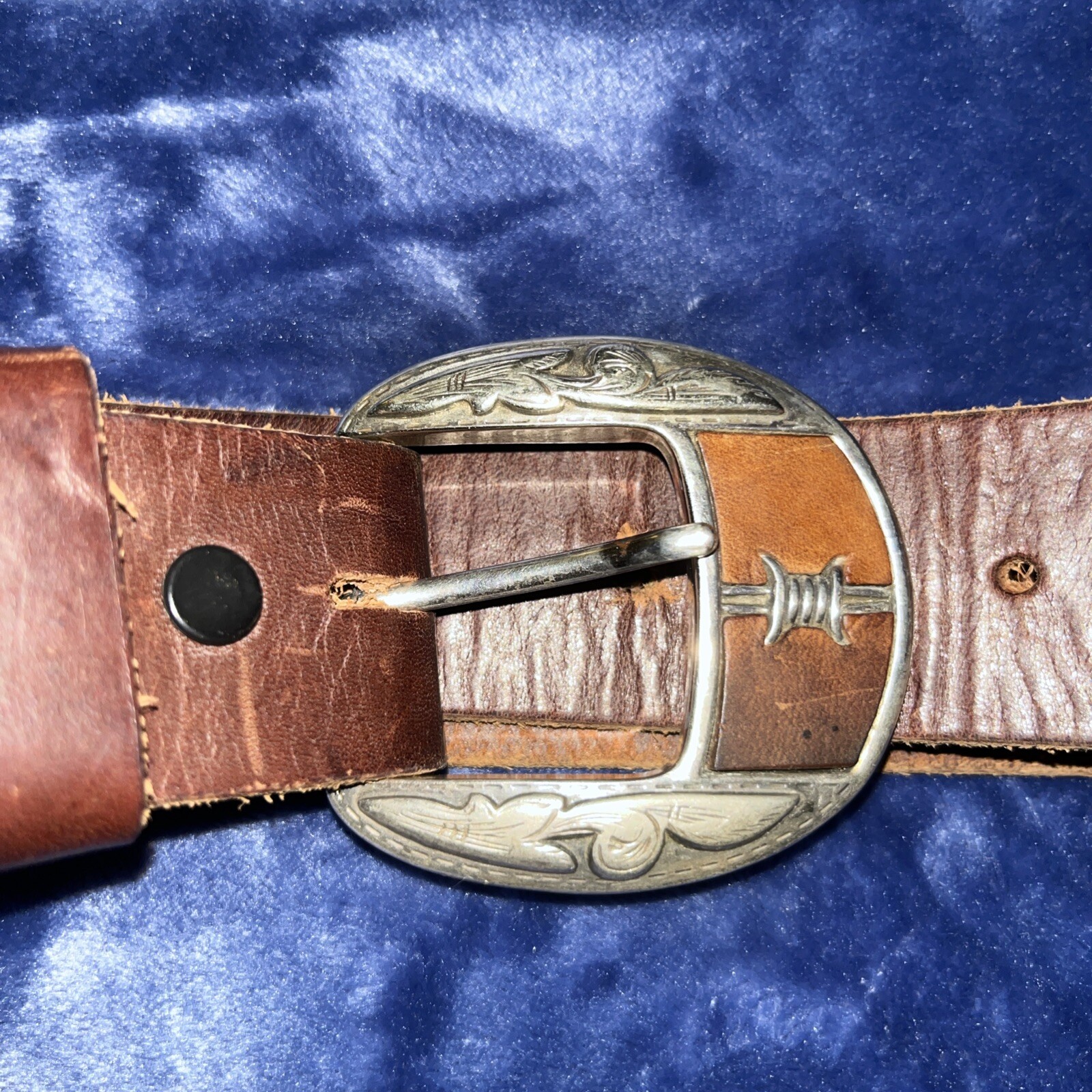 Leather Belt With Barbed Wire Belt Buckle 44 Inch Men’s-image