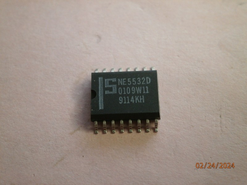 47 PCS NE5532D SOIC-16 IN TUBE, BY SIGNETICS, SOP8 DUAL LOW-NOISE OP AMP