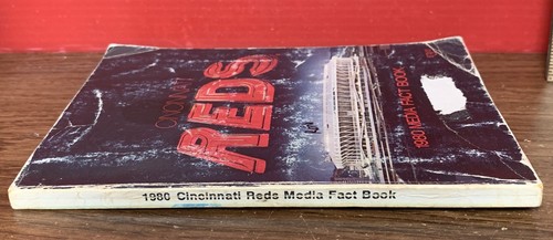 Major League Baseball Scorecards And Yearbooks Each Sold Separately - Picture 150 of 306