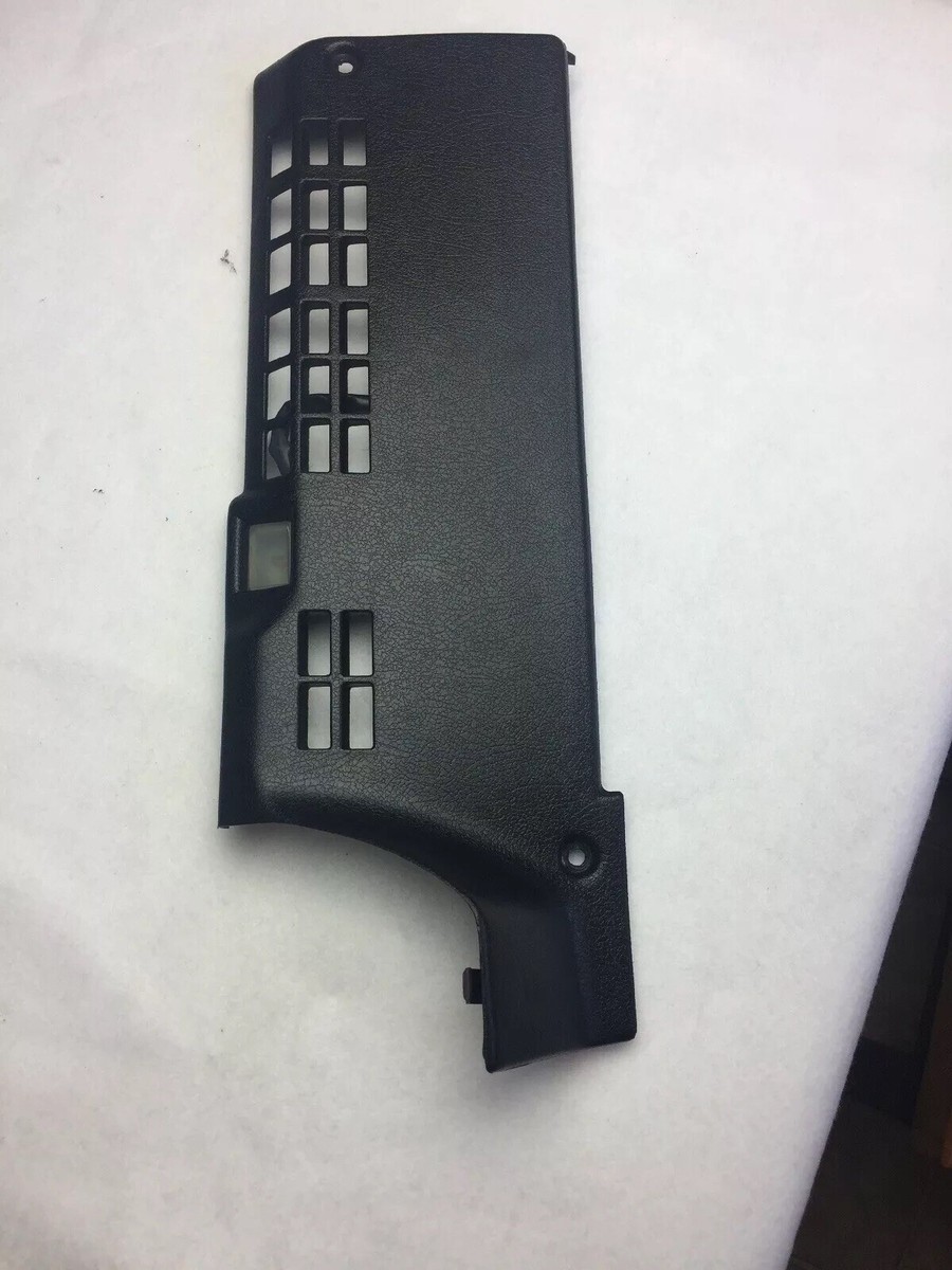 Ｊ　27箱 1987-1989 Nissan 300zx / Right / Dash Glove Box Lower Under Panel