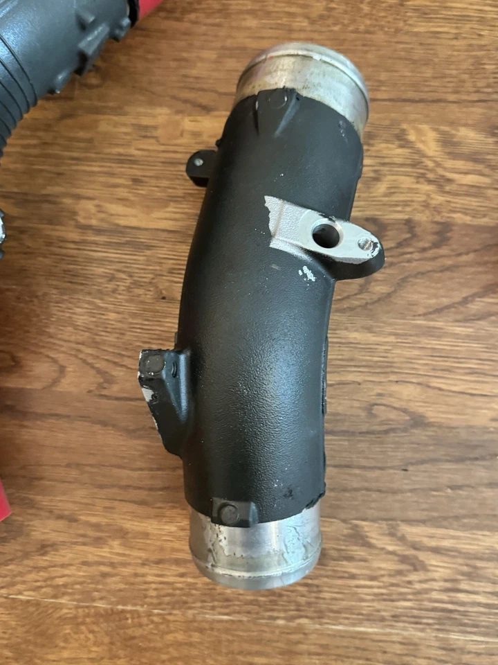 2018 Nissan GT-R R35 OEM LH & RH BOV Upper Intercooler Charge Pipes - Image 4 of 4