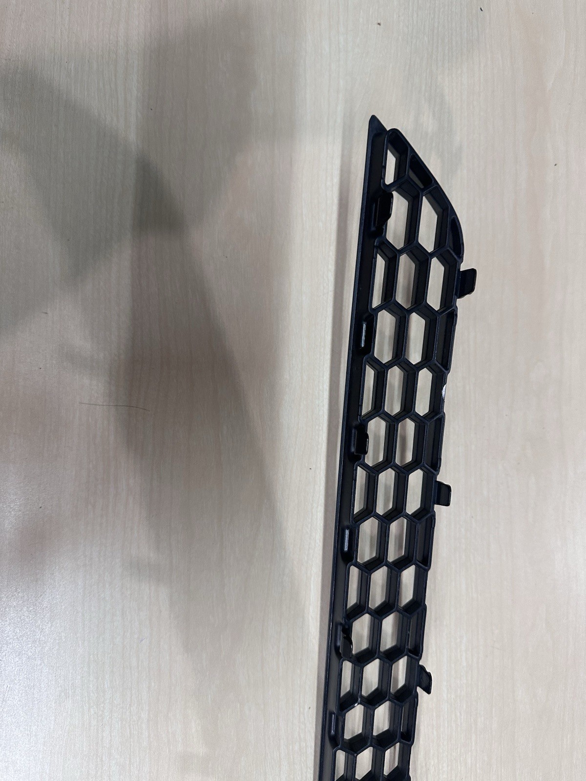 Lamborghini Urus Rear Bumper Grille ( 4ML807676 )