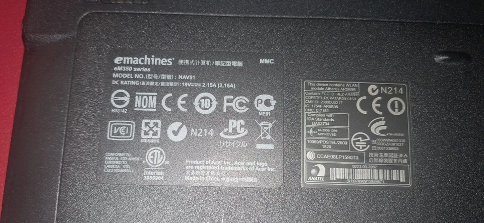 EMachines em350 Laptop Portatile Notebook 11' : 2 GB Ram, Windows 10, 240 GB ssd - Immagine 3 di 4