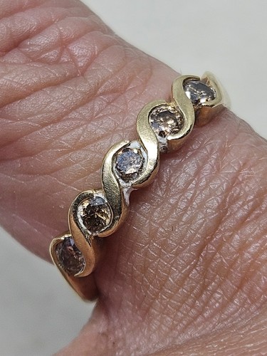 9kt Gold Champagne Diamond Ring Size L (1.74g) - Picture 10 of 11