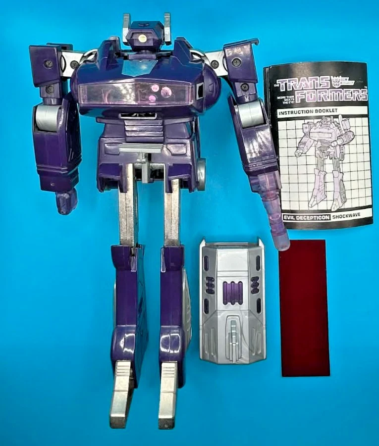 Shockwave 100% Complete W/BOX & INSERT WORKS G1 Transformers Action Figure - Image 3 of 4