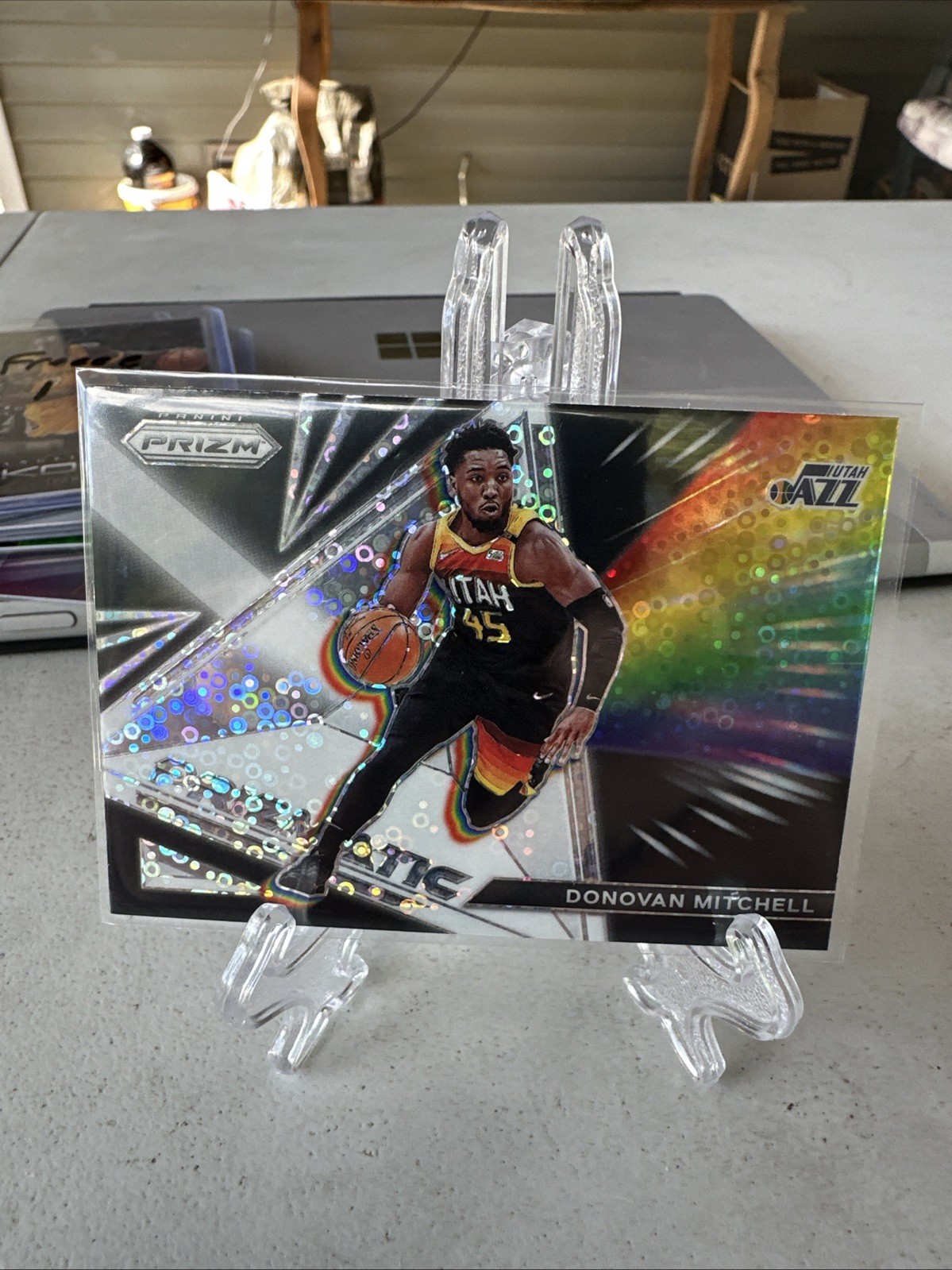 2021-22 Panini Prizm Donovan Mitchell Fast Break Prizm Prizmatic #8 Jazz